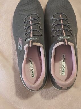 Skechers Women's Gray Slip-On Sneakers with Pink Accents